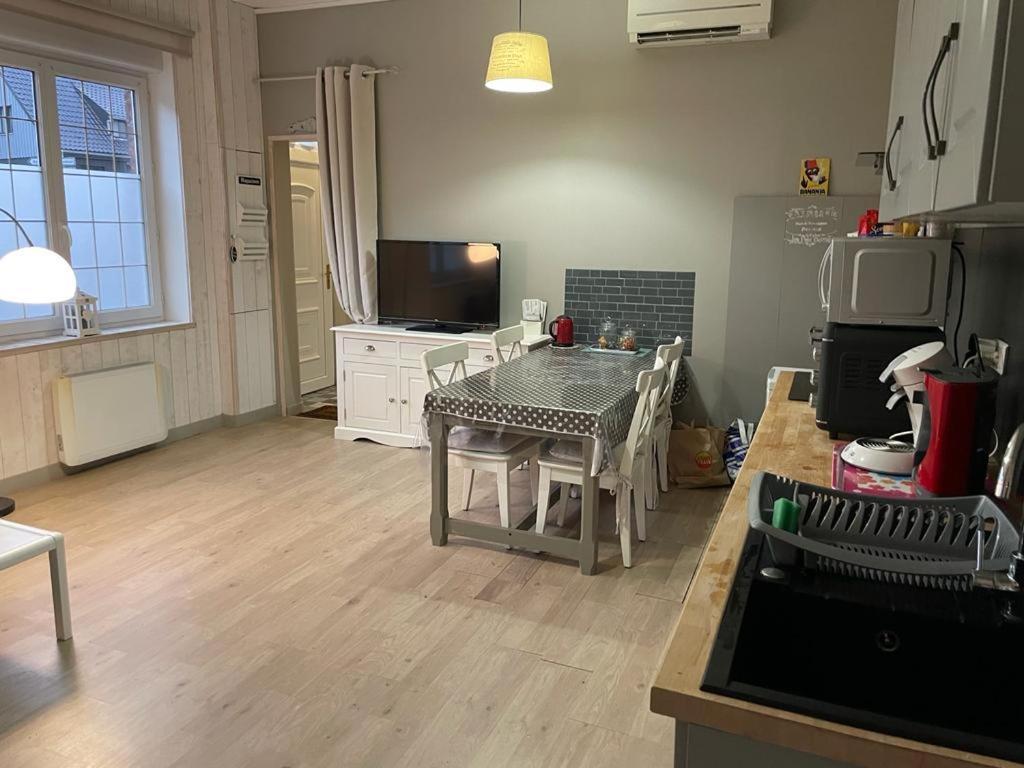 Hotel Le Cedre Bleu Liévin Zewnętrze zdjęcie